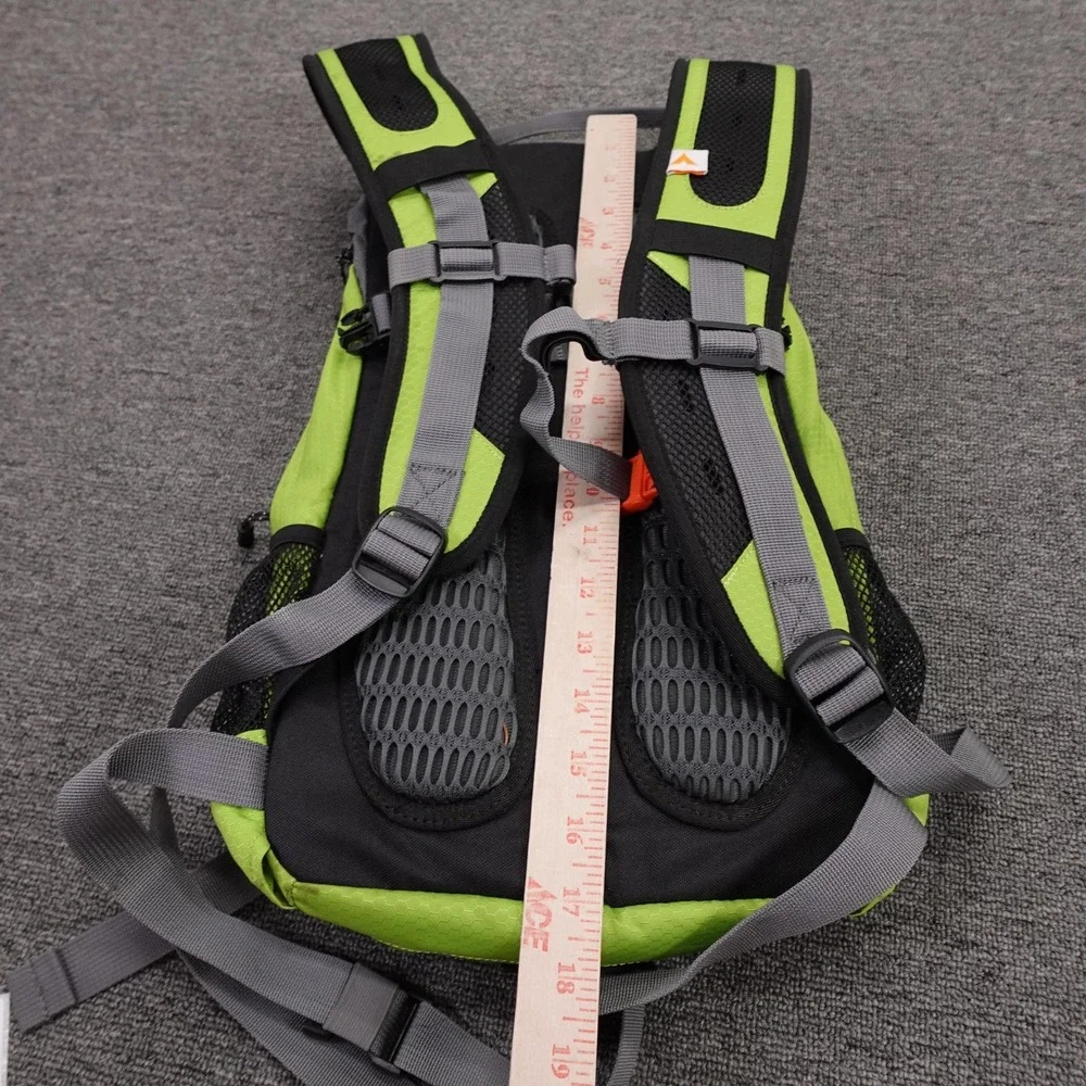 TETON Sports Hydration Backpack Mens One Size Green Raincover Hiking Pack Trail